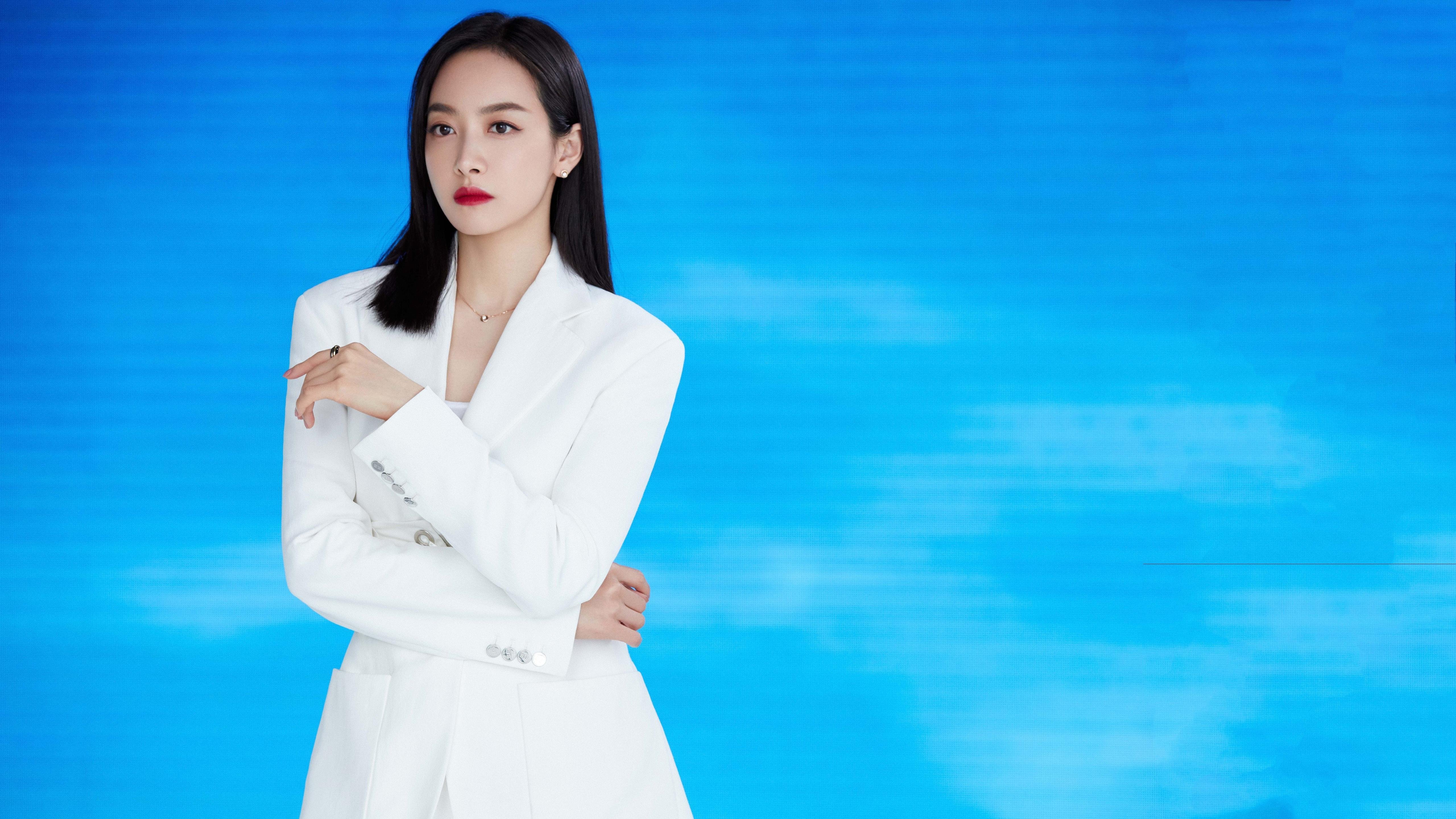 “球迷热议：中超裁判判罚是否公正？”，中超联赛裁判