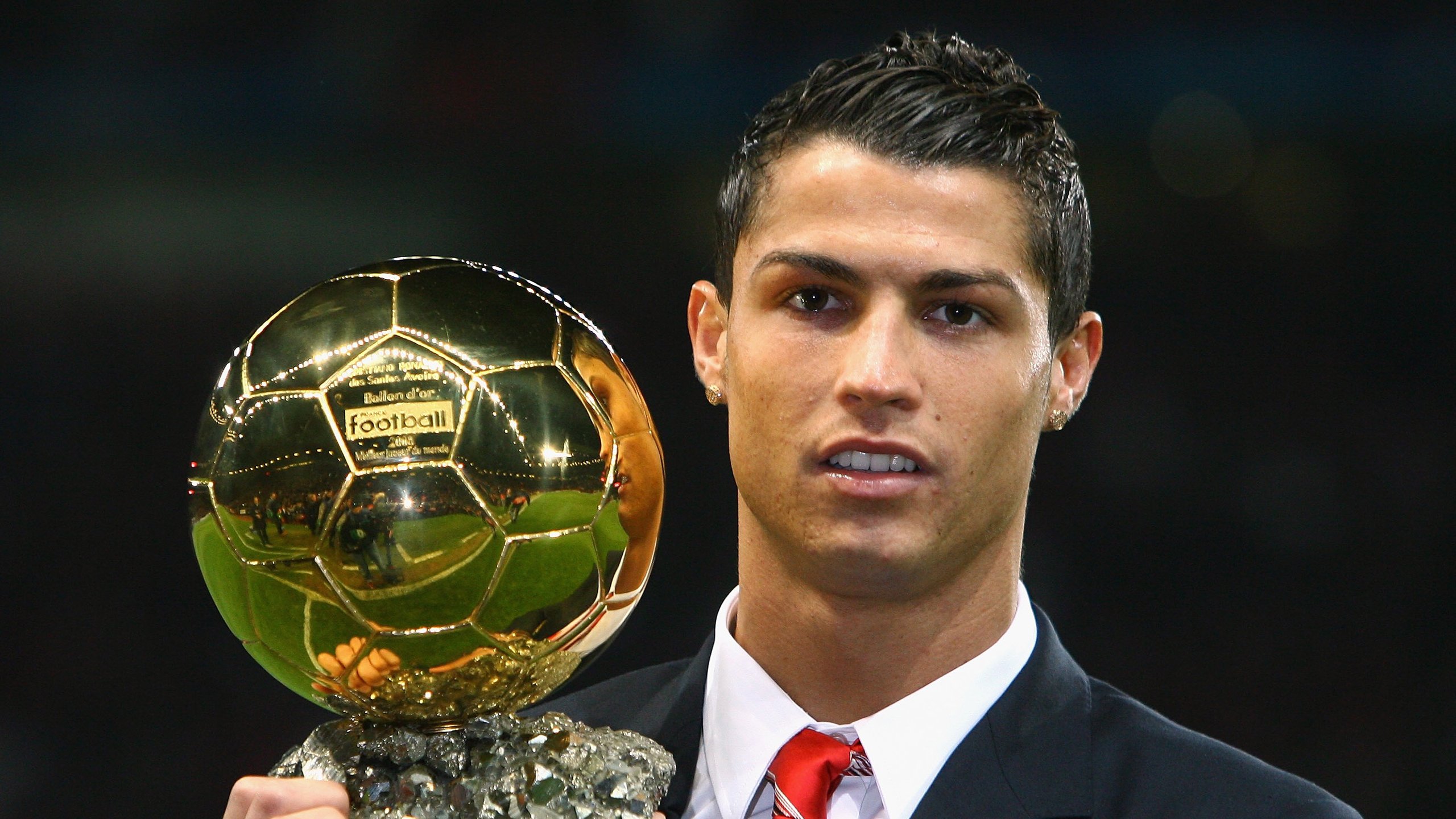 9游电竞资讯-俱乐部重视球员课外发展组织多项文化活动提升综合素养，足球俱乐部组织